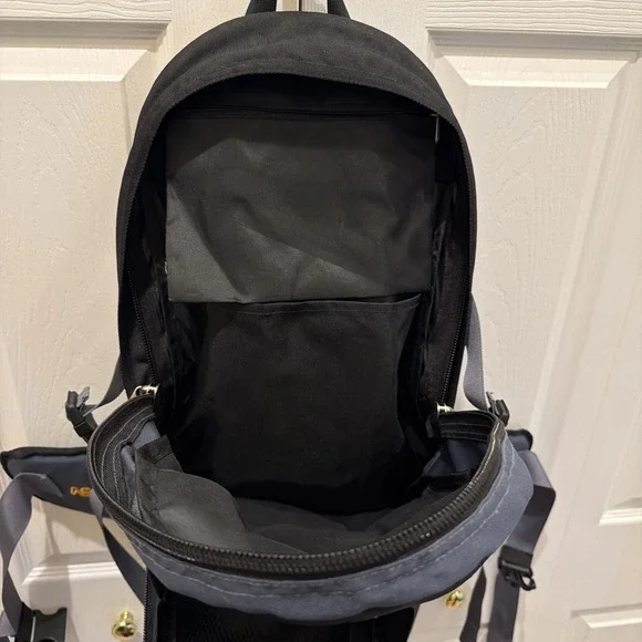 Asolo Backpack Daypack Ventilator Waist Strap Pockets Zip Pockets Storage Hiking - Picture 15 of 16